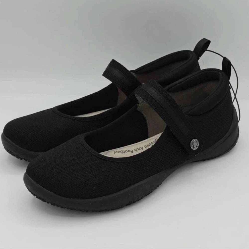 JSPORT Black Women's Flats MELODY Size 9 & 10 available BRAND NEW